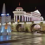 Square Hotel