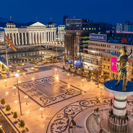 Square Готель Скоп'є