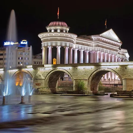 Square Готель
